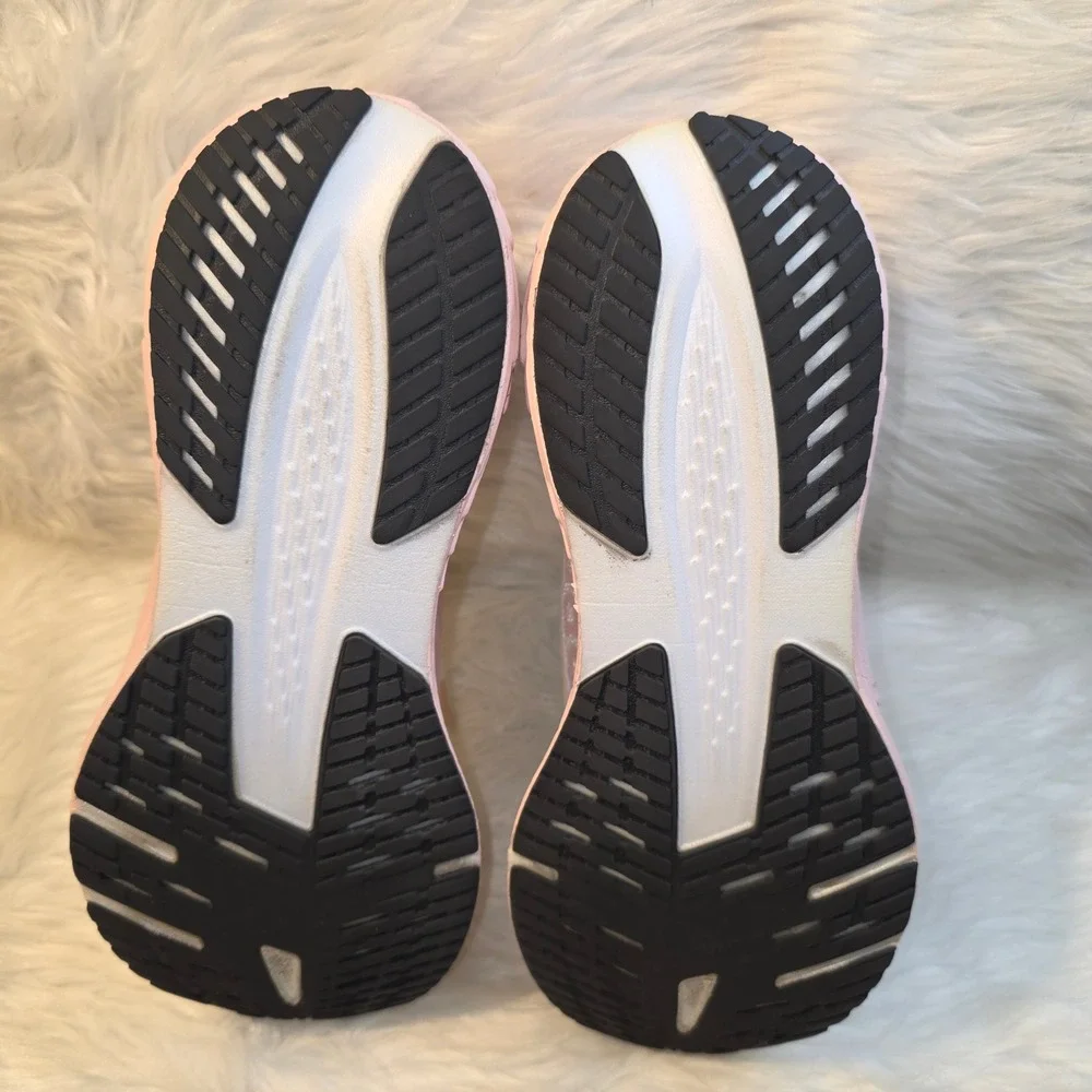 Brooks launch 11